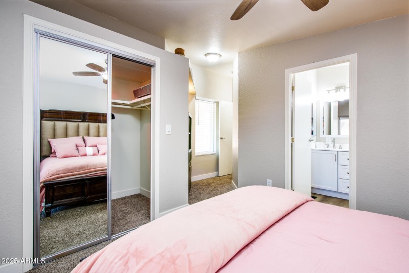 1672 E Augusta Ave-7296-Edit