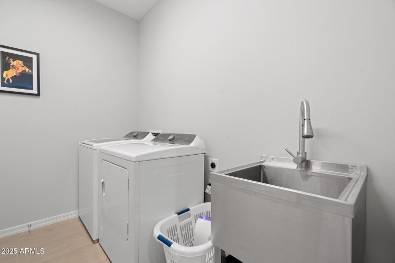 Laundry Room with Tub