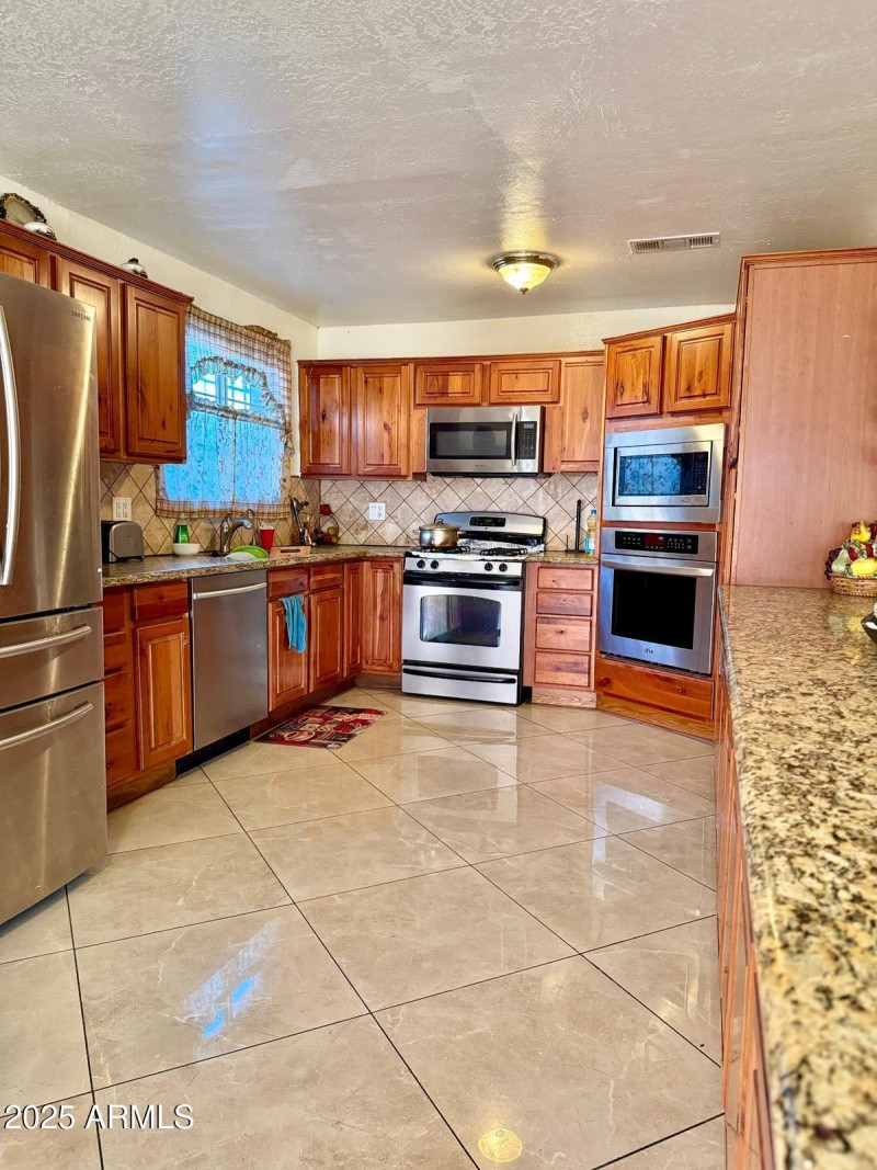 PHOTO-2025-06-05-00-53-43