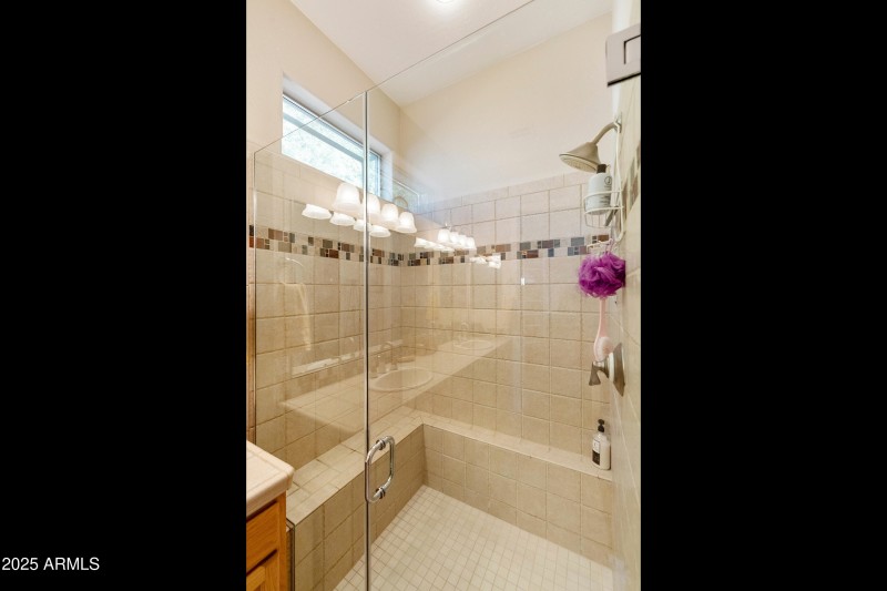 4548 E-024-050-DLB 9483-MLS_Size