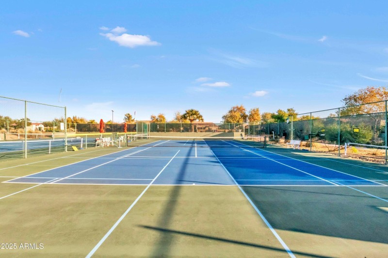 4548 E-054-005-Z033-MLS_Size