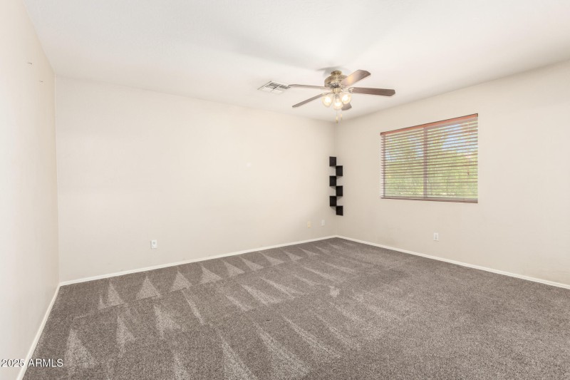 18 - Santa Cruz 3049