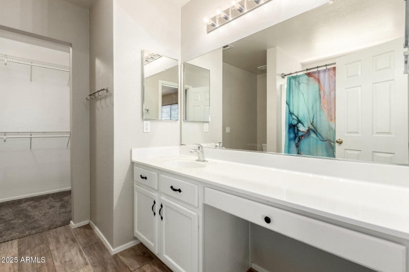 19 - Santa Cruz 3049