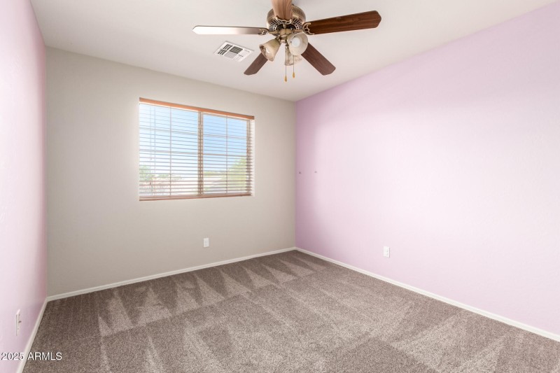 27 - Santa Cruz 3049