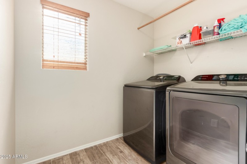 29 - Santa Cruz 3049