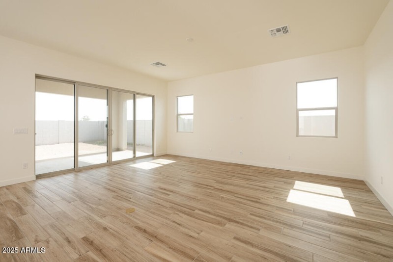 Tri Pointe Soleo 335 - Great Room-2MLS