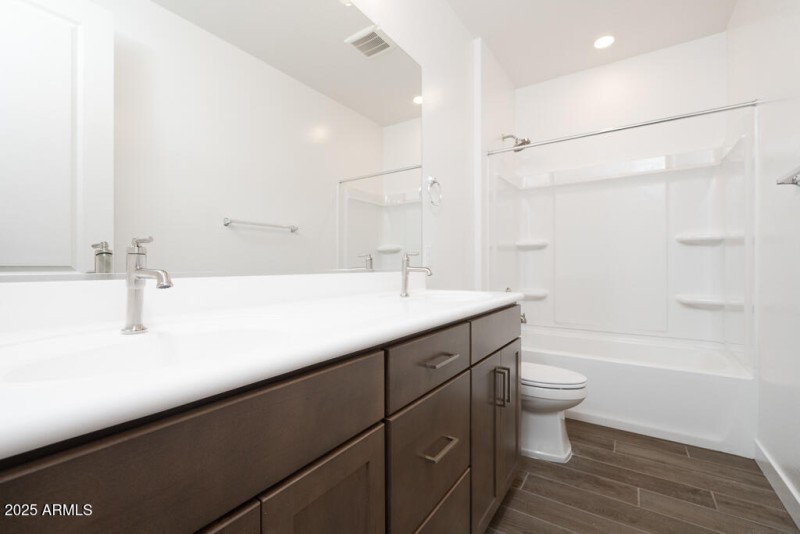 Tri Pointe Terraza 138 - Bathroom 2-1MLS