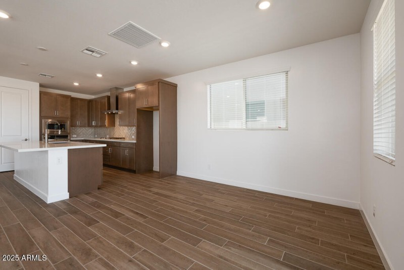 Tri Pointe Terraza 138 - Dining-3MLS