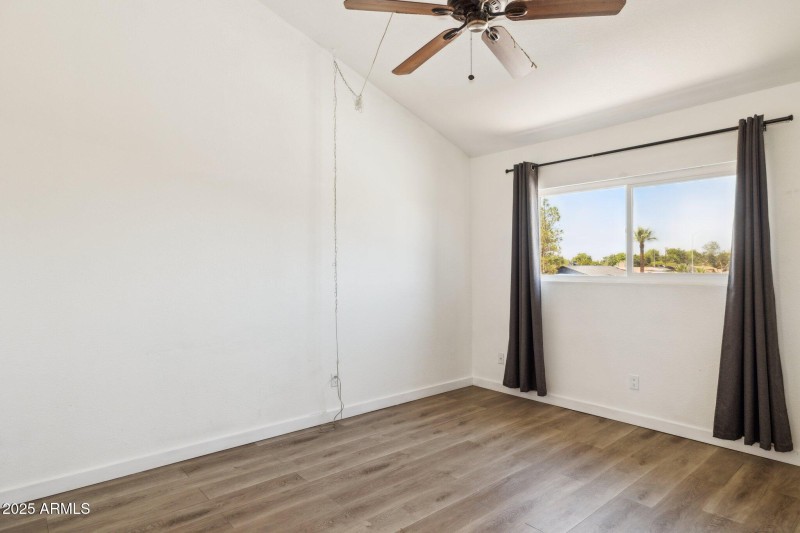 8-web-or-mls-520-n-stapley-dr-bldg-16-29