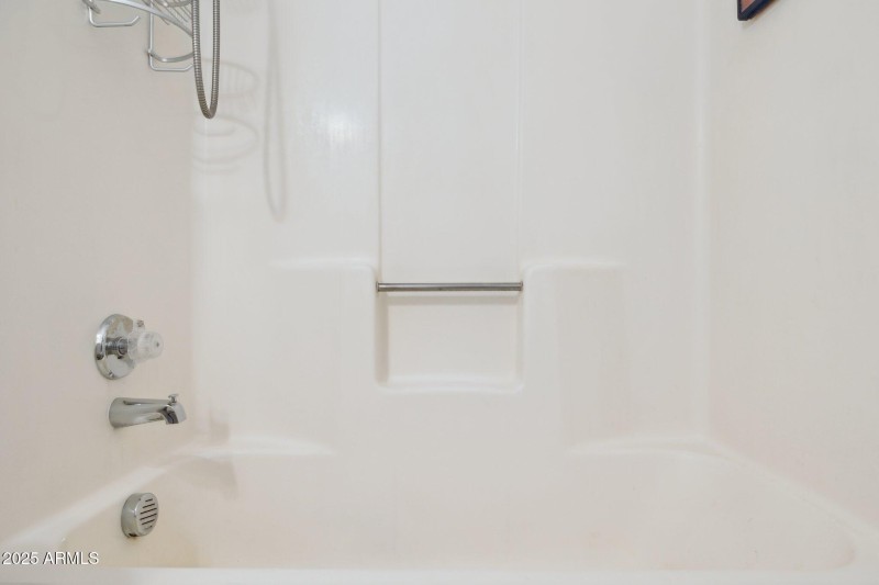 10-web-or-mls-520-n-stapley-dr-bldg-16-2