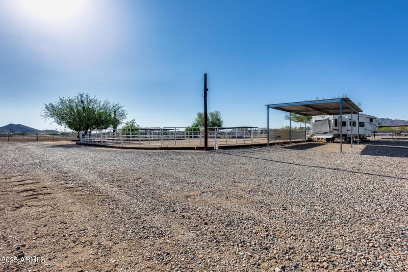 Covered RV/Trailer with Pull-Thru