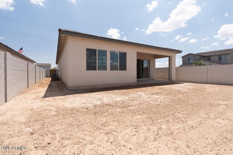 Tri Pointe Terraza 141 - Backyard Exteri