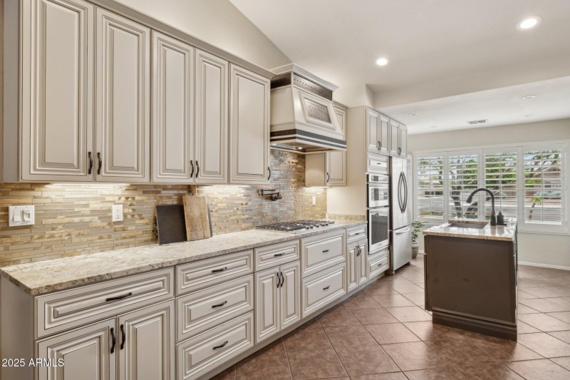 10-web-or-mls-28814-n-45th-st