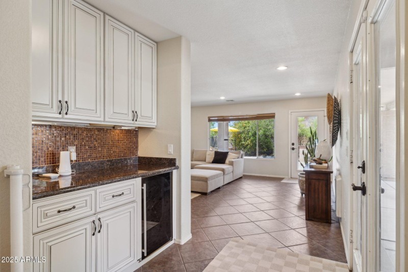 14-web-or-mls-28814-n-45th-st