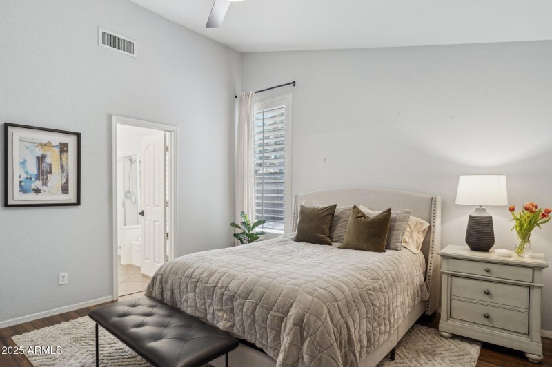 20-web-or-mls-28814-n-45th-st