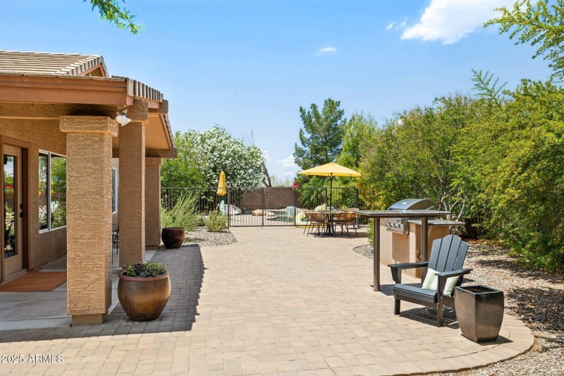 37-web-or-mls-28814-n-45th-st