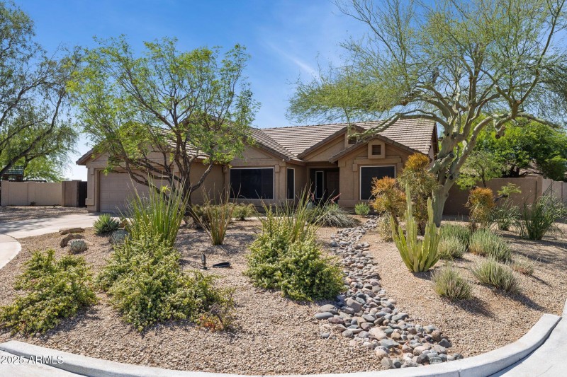 4-web-or-mls-28814-n-45th-st