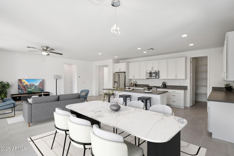 13-web-or-mls-E Via Del Sol-0506-009 VS