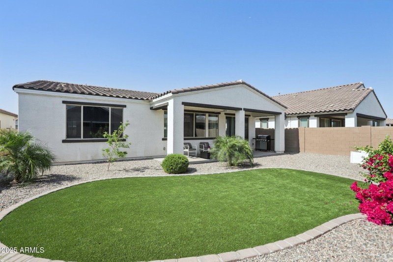 59-web-or-mls-E Via Del Sol-0506-049