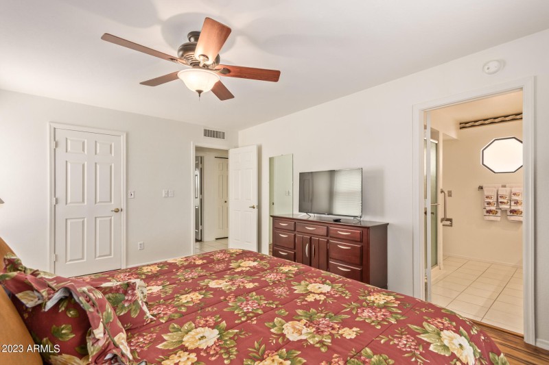 20 Leisure World 2190