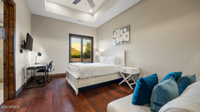 Paradise_Hills_Estate_4-7