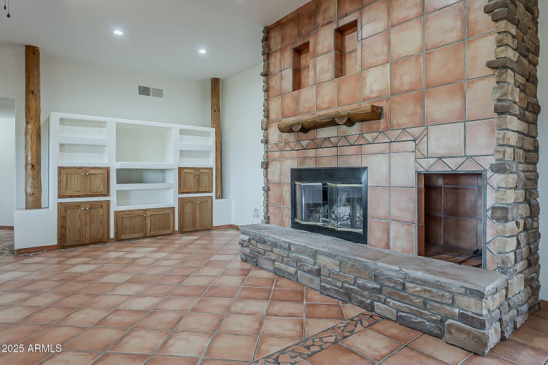 12-web-or-mls-Linda-12