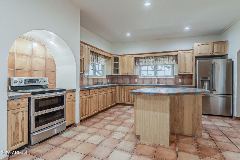 29-web-or-mls-Linda-29