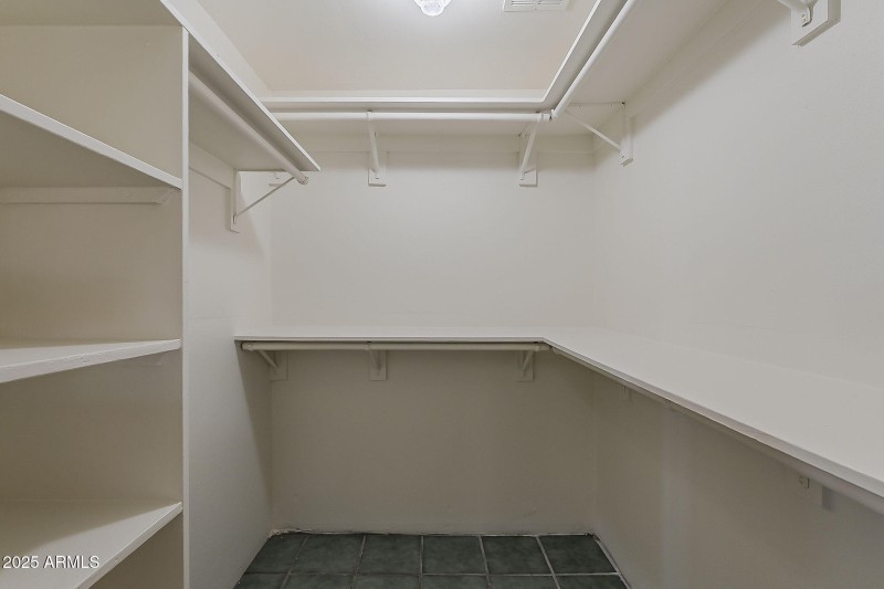 47-web-or-mls-Linda-47