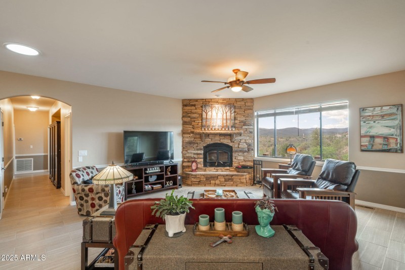 28-web-or-mls-4995-cactus-pl