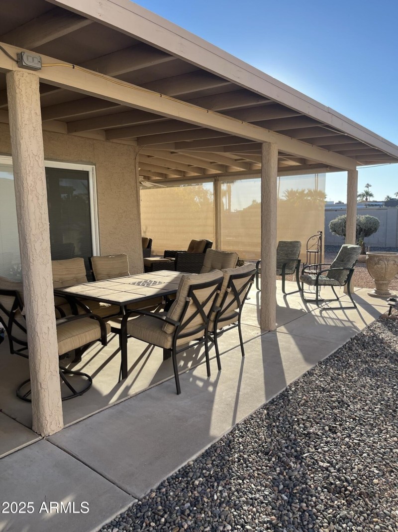 Back patio - 25258