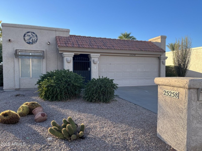 Front of house - 25258