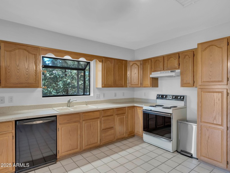 11-web-or-mls-TimberCreekImagery-7