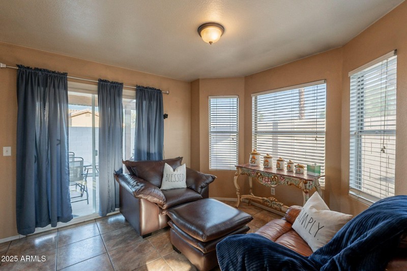 10-web-or-mls-89th-10