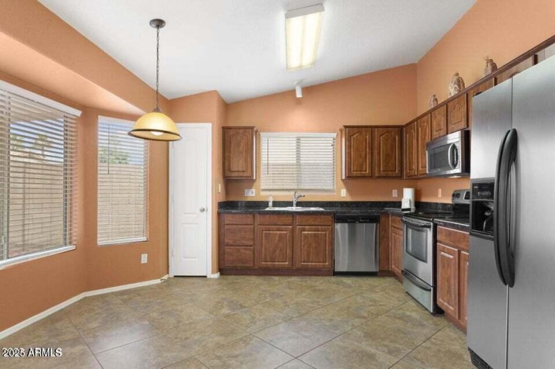 20230322195334147978000000-o