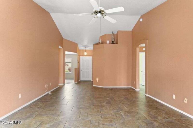 20230322195341056984000000-o