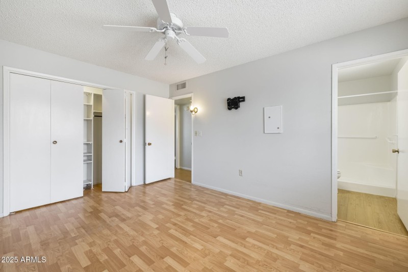 10222 N 105th Dr, Sun City - 275