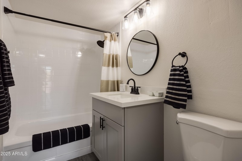 Redondo Condo Hall Bath 2.2