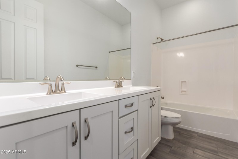 Secondary bathroom 1