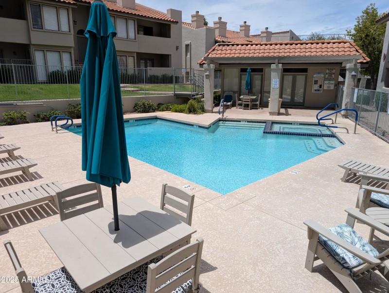 PXL_20250529_183200437