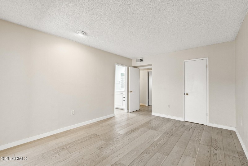 27_13671_N_111th_Ave27_mls