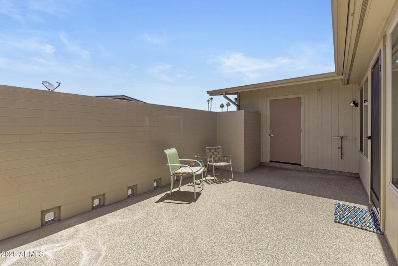 43_13671_N_111th_Ave43_mls