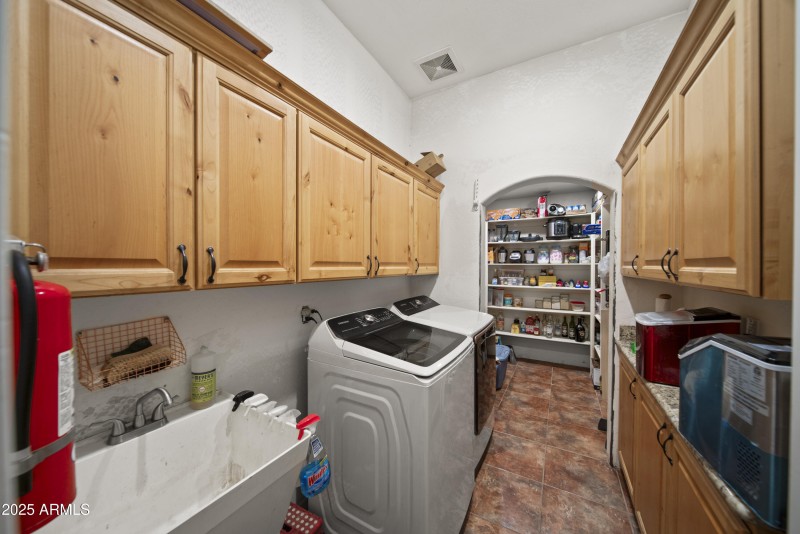 35916 N 213th Dr 00036