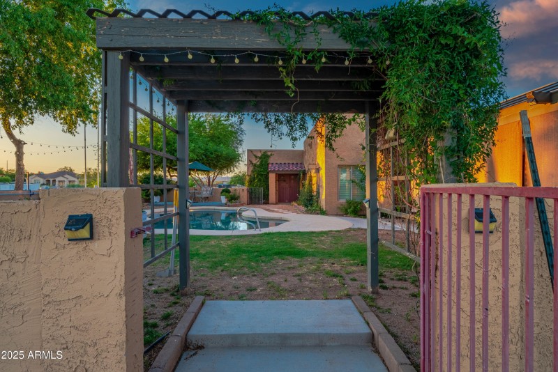 35916 N 213th Dr 00054