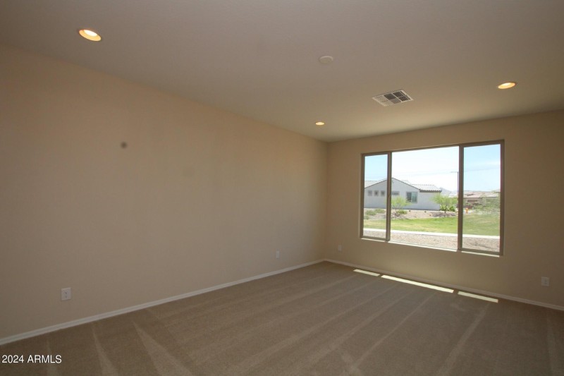 5bf6853b-f4c8-4cb4-8dbc-a45e5cb1ffb0