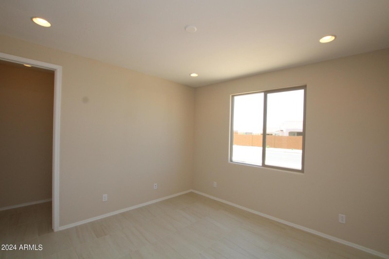 984a90b9-e0cb-4832-bf52-5259c2a167f3