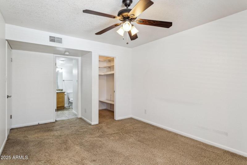 19-web-or-mls-5995-n-78th-st-1043