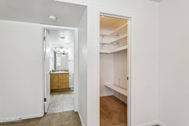 20-web-or-mls-5995-n-78th-st-1043