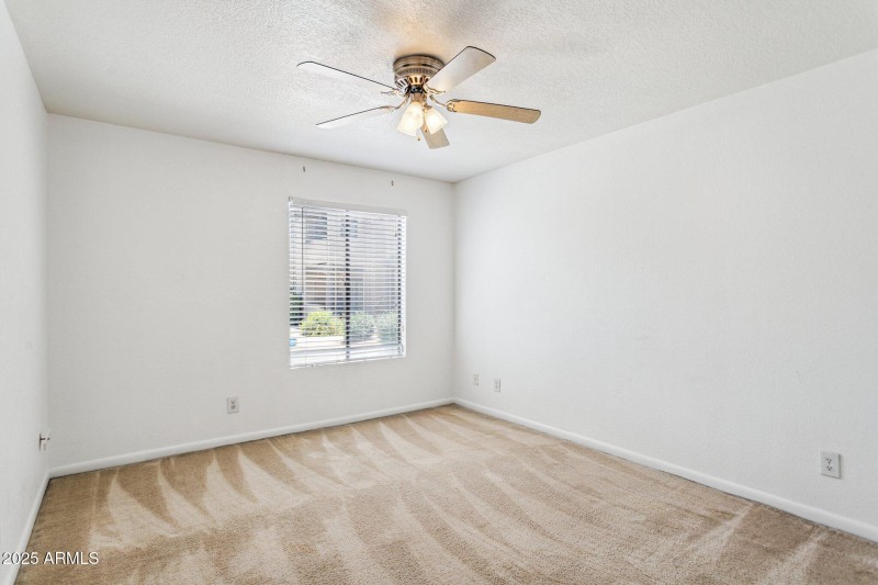 14-web-or-mls-5995-n-78th-st-1043