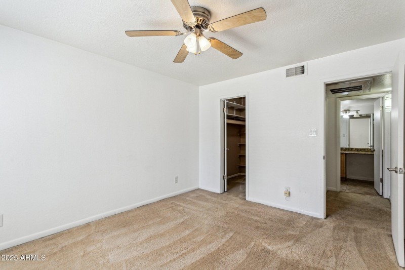 15-web-or-mls-5995-n-78th-st-1043