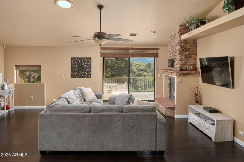 Living Rm with Fireplace